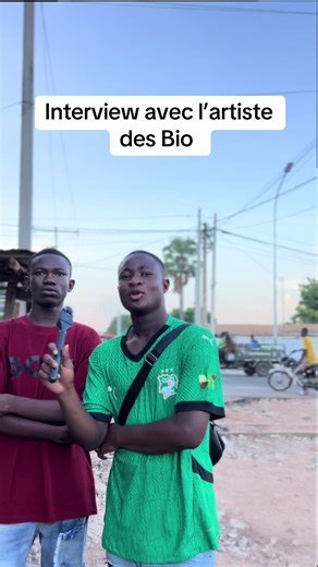 Partie:2 interview avec l’artiste des bio #pourtoii #maabiodetox♻️ #videoviral #microtrottoir #debloquemesvue🥲🙏🏽