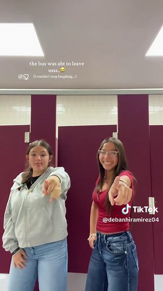 Humorous Bus Departure Moment That Will Make You Laugh