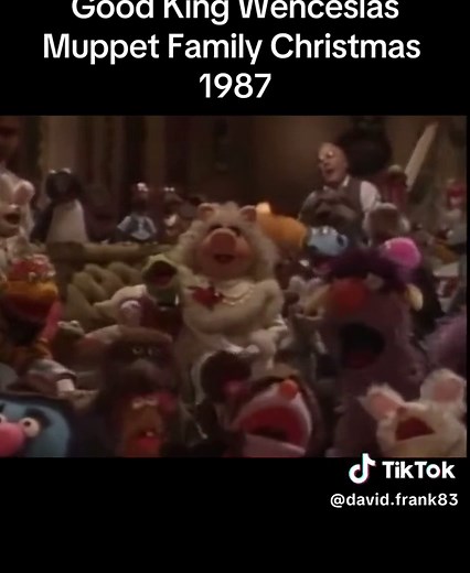 One of my favorite Christmas memories as a kid, we had this on VHS and pretty much wore it out. #muppetfamilychristmas #muppets #family #christmas #carols #goodkingwenceslas #80sbaby #1987