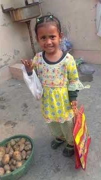 #Raste ka Mal saste mein 10₹aalu le lo 😂😂😂😂#funny #comedy #radheradhe 🙏