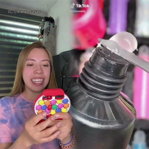 Responder a alejandrosago iPhone vs Android😂Su cel muere rápido o se rifa con la pila?😂#comedia