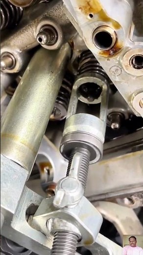 No need to remove the cylinder head ! Mechanical Tips
