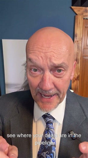 How Top Agents Use CRM to Close More Deals