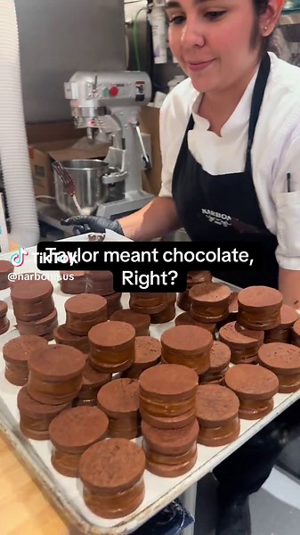 Alfajores: The Sweet Dream Taylor Meant