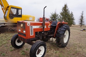 Fiat / Hesston 60-66 2WD Tractor | Agriculture