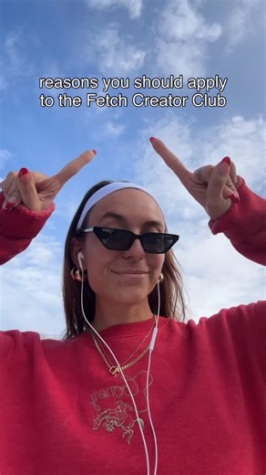 Fetch on Instagram: "Tag someone you know who should apply 👀 If you live and breathe social media trends, creating content, and the Fetch App, then this is for you! 📲 Apply to the Fetch Creator Club now! Link in bio 🔗"