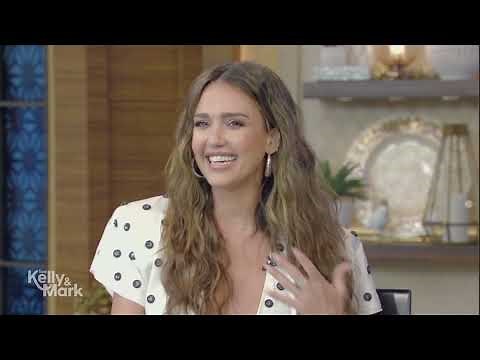 Jessica Alba Went to the Hospital After Losing a "Fight" With a Mouse