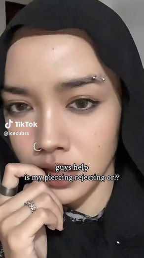 Understanding Eyebrow Piercing Rejection Symptoms