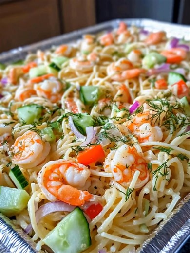 Fresh, creamy, and packed with bold summer flavor in every bite! 📝 Ingredients: 1 lb cooked pasta (spaghetti or rotini work great) 1/2 lb shrimp, peeled and cooked 1/2 lb imitation crab or lump crab meat, chopped | Tasty Home Recipes