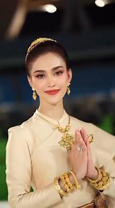 296K views · 29K reactions | REPRESENTING:BEAUTIFUL CAMBODIAN (KHMER) LADY WORN TRADITIONAL COSTUMES AND CLASSICAL DANCING OF THE KINGDOM OF CAMBODIA @Angkor Wat of Cambodia ❤️ @Khmer apsara @Khmer classical dance @Khmer empire @Cambodia of wonder @Khmer costumes | ASEAN Society & Culture | Facebook