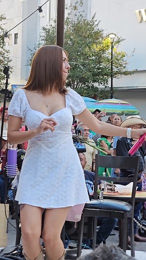 46K views · 498 reactions | Cumbia el coco rayado, baile en el centro de chihuahua, musical Ari Uribe ‎27 06 25 4 #cowboys #cowgirl #rancho #ranchero #fiesta #Norteño #vaquero #vaqueras #mexico #dancing #dance #dancer #couple #dança #baile #baila #bailando #fiesta #chavo #chava #rancho | Chiwas bailando norteñas en Chihuahua | Facebook