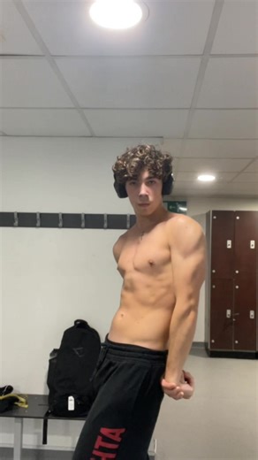 #gymtok #fyp #viral #xyz #fitness I need new sounds bru