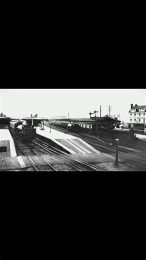 Cardiff Train Station 🚂🏴󠁧󠁢󠁷󠁬󠁳󠁿 1900's #1900s #vintage #train #wales #trains