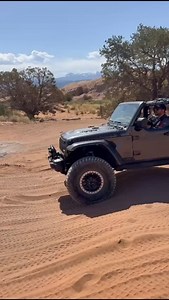 2.6K reactions · 57 shares | La Vida Jeep by #jeepworld_mx  MOAB UTAH   . . . #jeepworld_mx #jeeplife #jeepwrangler #offroad #mickeythompsontires #nittotire #jeep392 #jeerubicon #moabutah #moab #moabrim #trail #bfgoodrichtires #jeepnation #poisonspyder #genrightoffroad #motobilt #metalcloak #teraflexsuspensions #fyp #foxshocks #falconshocks #arb #mopar #Jeep #utah #moab #moabtrail #hellsrevenge #cliffhanger #topoftheworld #moabrim | Jeep World Mx | Facebook