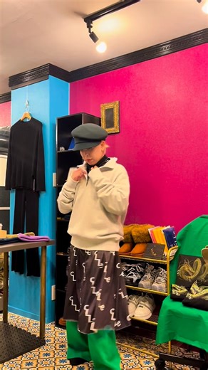 cLLe | ｸﾚ on Instagram: "【Styling】 Halfzip Sweatの着こなし提案。 同じ服でも、着方は3パターン #clle #fashionista"