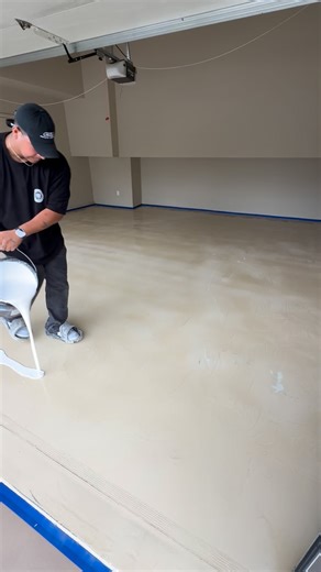 4.1K views · 161 reactions | Need a makeover? But don’t want to break the bank? DM US FOR A FREE QUOTE  ✅Fast 1-3 Day Installation ✅10-Year Warranty ✅500+ Jobs Completed ✅Free In Person Estimates ✉️DM to get a free quote. Your Space • Our Canvas #epoxyflooring #949garage | 949 Garage | Facebook
