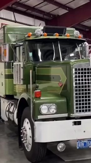  ❗️ History Of Truck - 173 Diamond Reo Apollo C116  #history #historyfacts #trucks #truck #diamondreo #greendimaondreo #armadatrucking Source: Iowa 80 Trucking Museum | Armada Trucking Group | Facebook