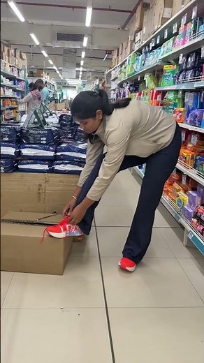 The PERFECT Yoga Pants? Saffora Navy Blue Flare Yoga Pants Review