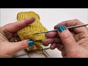 Cuffs Claudia - a cuff pattern