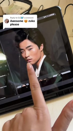 Replying to @Cia🦋 Zuko here😏. #avatarthelastairbender #avatarnetflix #zuko #drawing #dallasliu