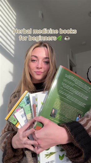 Herbal Medicine books for beginners🌿 If you’re wanting to learn more about herbs, herbal medicine making, wild crafting and harvesting, here are some of the best resources for beginners. • Medicinal Herbs: A Beginners Guide by Rosemary Gladstar • Botany in a Day: The Patterns Method of Plant Identification by Thomas J. Elpel • Encyclopedia of Herbal Medicine by Andrew Chevallier • The Herbal Medicine Maker’s Handbook by James Green • The Herbal Handbook: A User’s Guide to Medical Herbalism by D