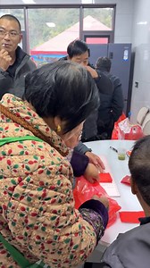 445K views · 12K reactions | On moving day, we got up early to get ready—thanks everyone for the help! | Rose鄉村 | Facebook