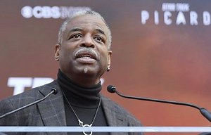 LeVar Burton to be ‘Jeopardy!’ guest host; petition credited