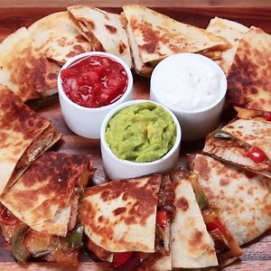 914K views · 8.8K reactions | Deli, deli. Y tan fácil. (Via Tasty) | La Biblia de la comida | Facebook