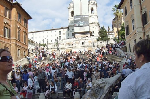 La Passeggiata – The Evening Stroll in Italy