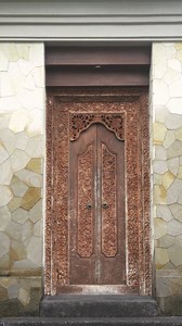 1K views | In Indonesia’s rich textile and carving heritage, patterns...