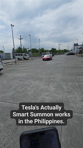 Tesla's Actually Smart Summon functions effortlessly in the Philippines. | Electric Car Guy
