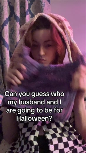 To make the chowder hat, make giant rectangle however big you need it to be, sew into smaller rectangle. Turn inside out. For corner pieces, crochet 3 towers that are one chain, and then 3 single crochets, then arrange however you’d like and sew them on (leave long tails for optimal sewing) To make panini hat, crochet a giant T shape roughly the size you want it to be. You’re going to need to sew the giant T into a bowl by sewing the bottom side of the T to the left and right sides of said T sha