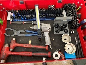 Basic lube tech tools must have