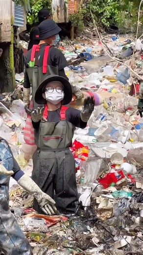 saigon_xanh on Instagram: "Stop littering now, before Mother Nature gets angry. #cleanuptheworld #saigonxanh"