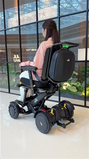 How Is It Following You? And Wait… the Seat Lifts Too? | M4 Pro