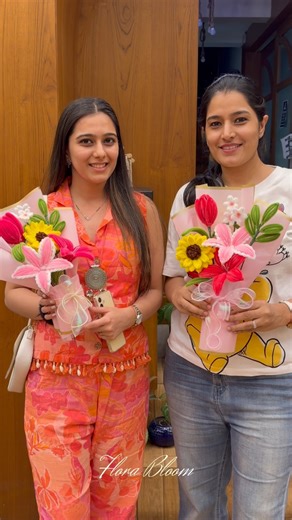 FLORA BLOOM 🌷 on Instagram: "It started as a dream between two sisters 💗🫶 Our very first workshop… and it was a success 🥹❤️ This journey boosted our confidence and inspired us even more ✨ We’ll be announcing our next workshop very soon 😍 Tell us in the comments — would you join us? 💬 [ Workshop, pipe cleaner workshop, pipe cleaner flowers tutorial, trending bouquet workshop, Kolhapur workshop, trending bouquet, pipe cleaner flowers, workshop reels, art workshop, flower workshop, pinteresty