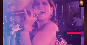 Simran Choudhary LIVE in Mumbai!!!! Full video Link 👇 https://youtu.be/6DjRpOb5gD8 #simranchoudharylive #SimFam #simranthevoice #singer #performer #gigdiaries #blessed @shree_om_entertainment_ Shot by: @_therahulsharma_ | Simran Choudhary