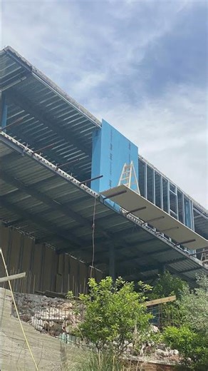 punime gipsi 🏗️🏚️Hotel ne Dhermi 2 kate me struktur metalike 🏗️🏚️Fasada me pllake guardex