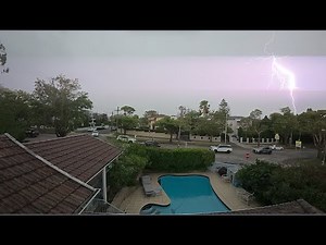 Developing from the north, anvil clouds, close lighting - Thunderstorm 15/11/25
