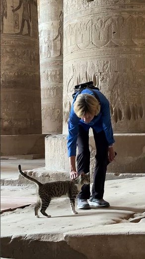 A visit to Hathor's temple in Dendera near Luxor, Egypt – let's put this light bulb myth to rest!