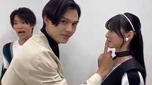 17K views · 915 reactions | ฉลองคนตามทวิตเตอร์ไรเดอร์ Geats ถึง 1 แสนคน  https://twitter.com/krgeats_toei/status/1667698297610600449 | สาวก Masked Rider - ไอ้มดแดง | Facebook