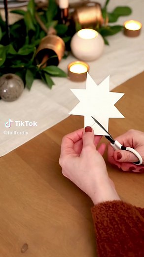 How to Make an 8 Pointed Star Shape - Easy Christmas Craft Tutorial