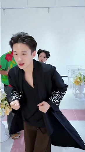 Rumi chose shoes that were too small#kpop#kpopdemonhunters#huntrix