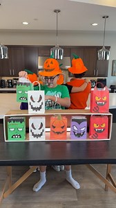 Match the treat bags for fun surprises 🎃 We try to match Halloween bags for prizes and the Golden Prize. #halloween2025 #halloweenparty #games #matchinggame #spookyseason | Getti