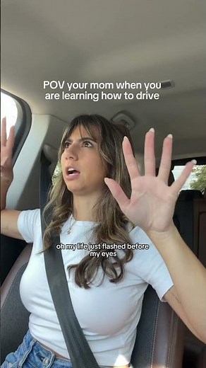 Teaching your kid how to driver be like 🫣