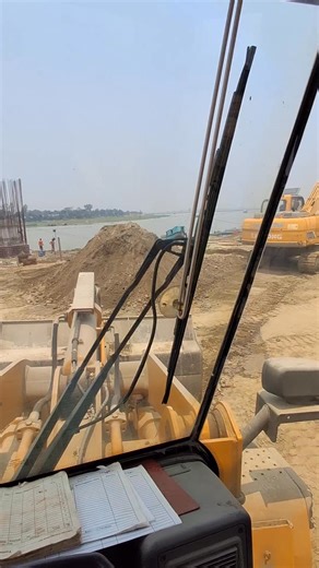 288K views · 6.2K reactions | The Operators #construction #wheelloader #loader #loaderoperator | Heavy Equipment Experts | Facebook