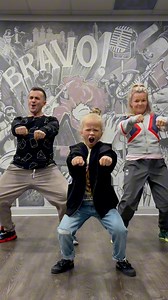 Crazy FROGS 🐸 VIRAL DANCE CHALLENGE | 🎵 Do you remember this iconic song? 🎶 Hit the like button 👍, drop a comment 💬, and share it with your friends 🤗! Let’s spread the nostalgia and make new memories together! 🌟🔊 Feel the throwback vibes and share how this song touched you! 🎤🎧#ThrowbackHits #NostalgiaFeels #IconicSong #MusicMemories #ViralMusic #TrendingNow #ShareTheVibe #HitSong #MusicalJourney #facebook #viral #video #family Let's DanceAmerican IdolWorld of DanceJennifer HudsonWorld 