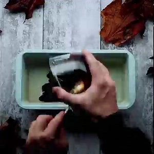 2.8M views · 1.8K reactions | Don't throw away your used coffee grounds, you can turn it into a log for your fire! 蝹 | Tasty UK | Facebook