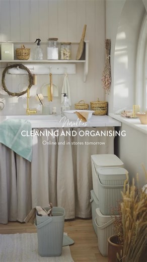 Online and in stores tomorrow ✨ Prepare your home for the new season with the sisters’ practical and aesthetic cleaning supplies 🤎 From tomorrow, you can explore the new arrivals in Søstrene Grene’s stores, app, and on the webshop https://gre.ne/3ohr7g | Søstrene Grene