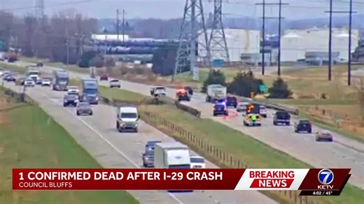 Council Bluffs police investigate deadly crash on Interstate 29